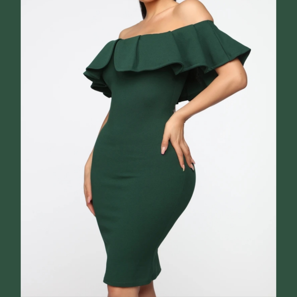 Off Shoulder Green Dress 💚